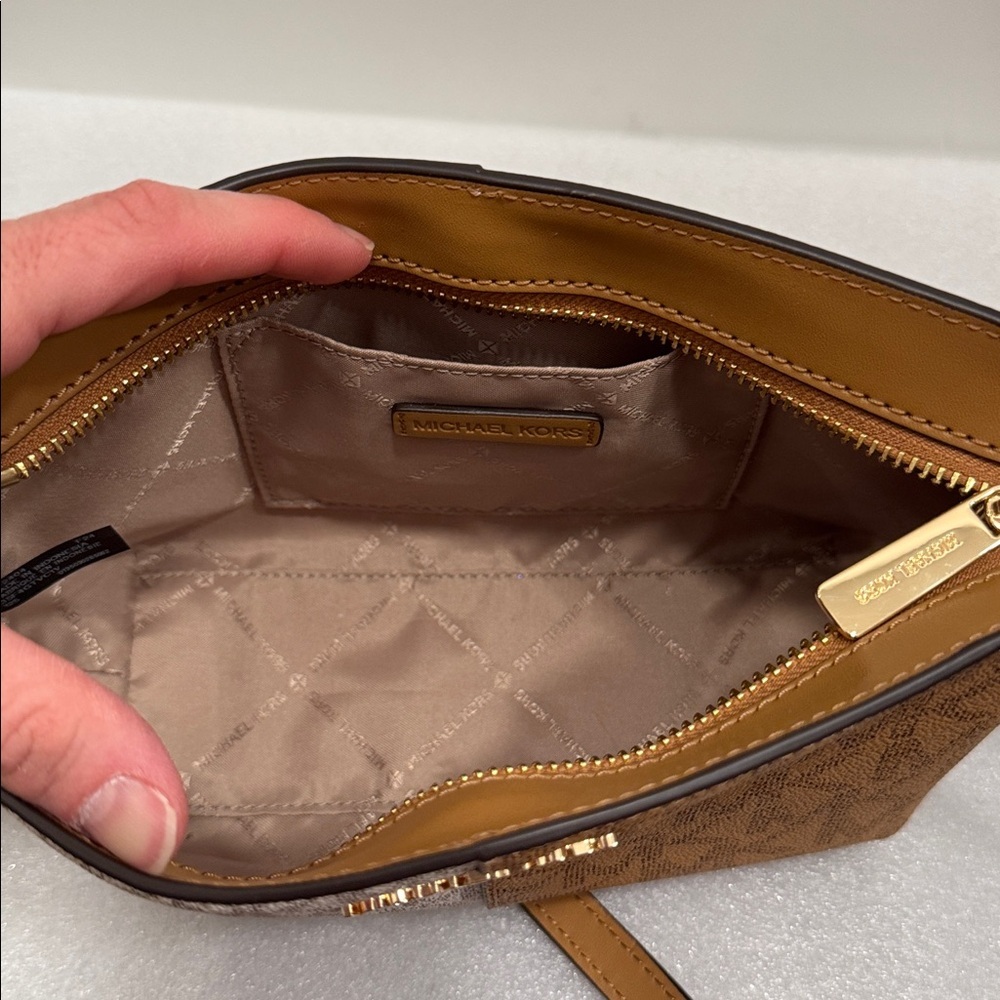 Michael Kors Tan and Cream Crossbody Bag - Picture 6 of 7